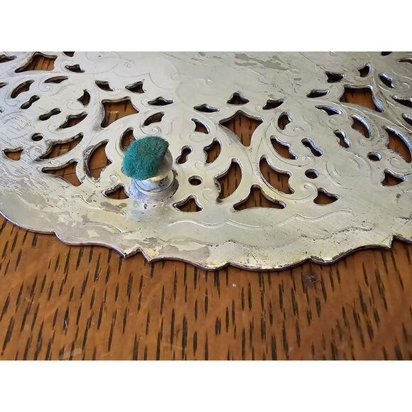 Vintage WILLIAM ADAMS Hand Crafted Silver Plate Pierced Trivet Tray Italy 7.5" - Picture 6 of 8
